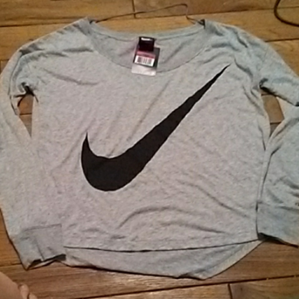 Nike women's shirt